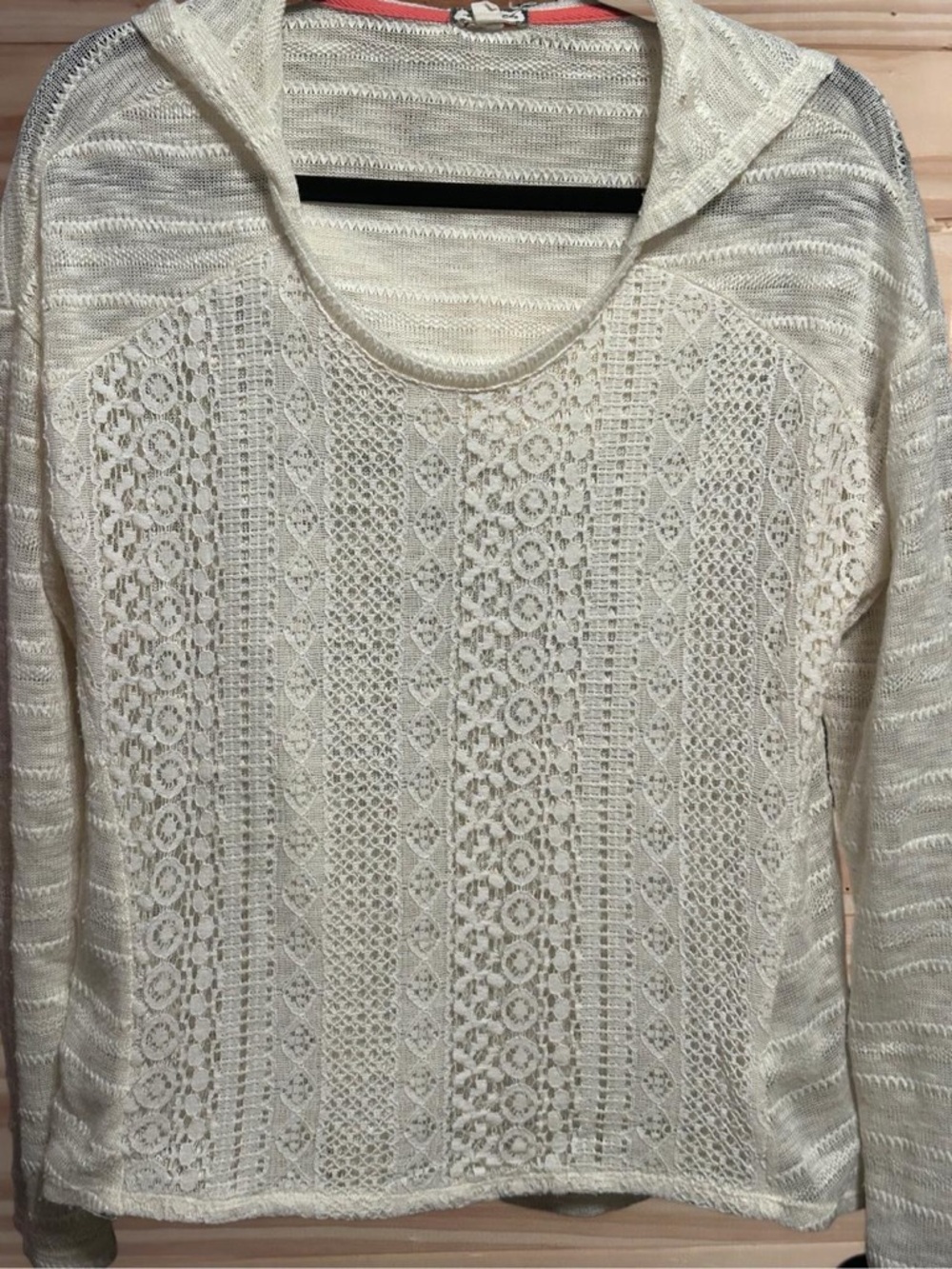 Eyeshadow- Juniors lightweight White lace long sleeve top with hood Size XL